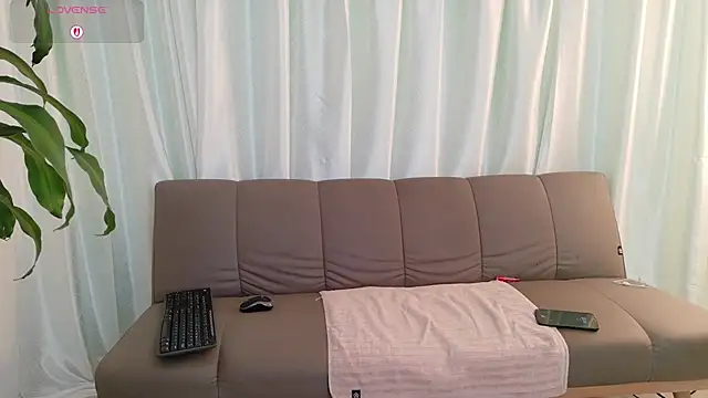 YuliethPetite online show from 06-16-26, 11:32