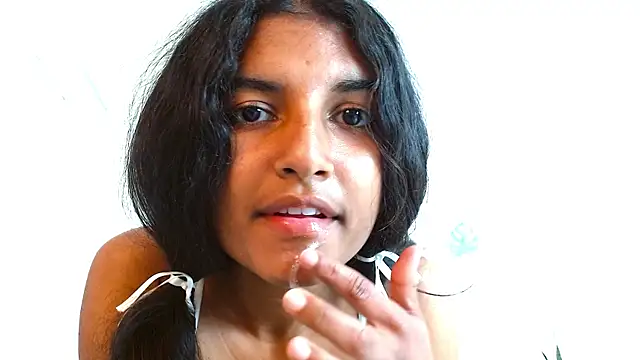 YuliethPetite online show from 03-21-25, 05:02