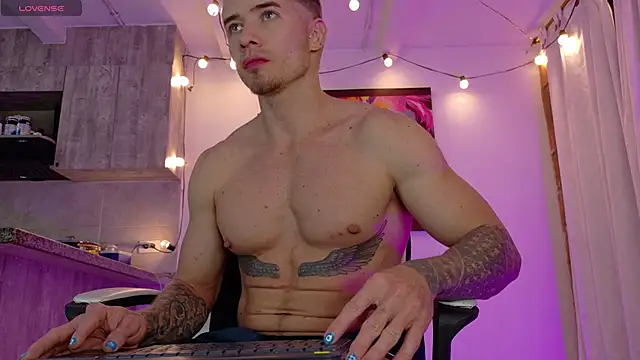 Ryannblue07 online show from 11-25-25, 11:59