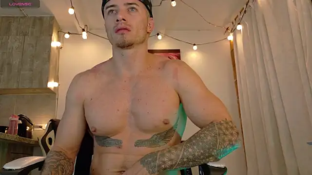 Ryannblue07 online show from 10-10-25, 12:44