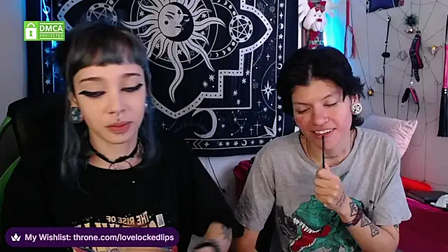 lovelockedlips online show from 12-19-25, 08:00