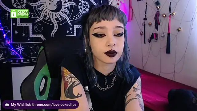 lovelockedlips online show from 12-15-25, 12:55