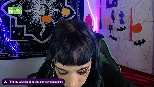 lovelockedlips online show from 10-31-25, 01:35