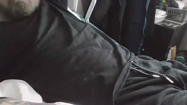 Snapshot of cumplaywithme78 chatting on 04-15-26, 01:48 cumplaywithme78 online show from 04-15-26, 01:48