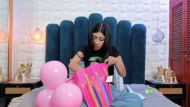 Lili Opal online show from 03-30-26, 12:06