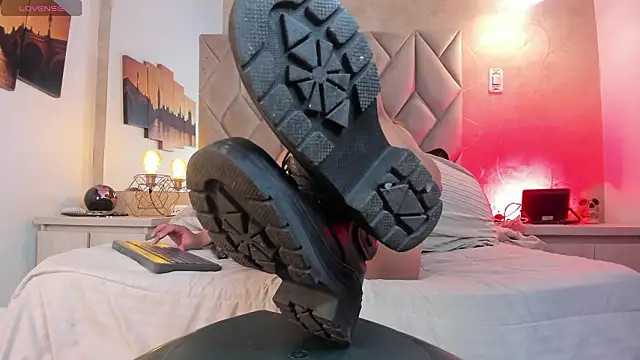 kailinmoonx online show from 03-26-26, 12:36