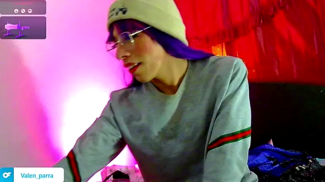 Snapshot of kattycat_ chatting on 10-11-25, 11:17 kattycat  online show from 10-11-25, 11:17