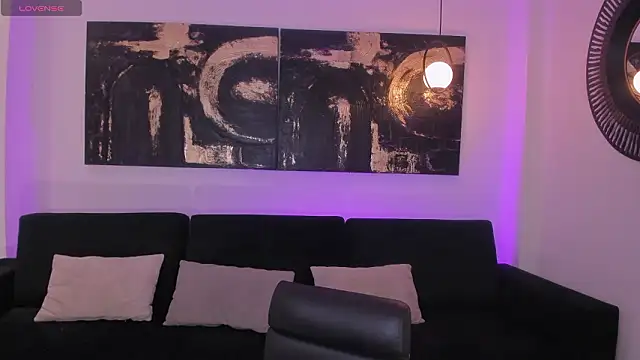 Snapshot of CandaseRussell chatting on 02-04-26, 08:48 CandaseRussell online show from 02-04-26, 08:48