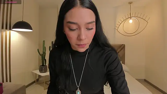 AmaliaCrus online show from 11-27-25, 08:31