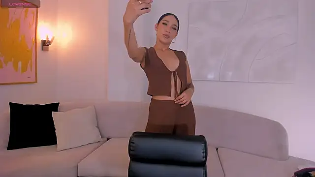 Snapshot of AmaliaCrus chatting on 02-25-26, 07:25 AmaliaCrus online show from 02-25-26, 07:25