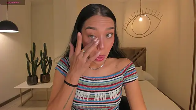 AmaliaCrus online show from 10-25-25, 08:09