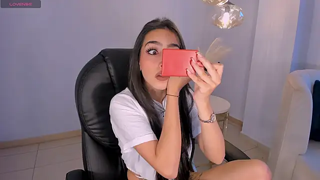 LarisaSmirnov online show from 11-06-25, 04:49