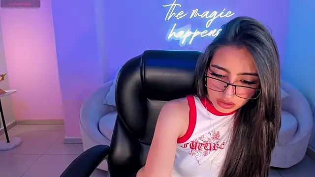 LarisaSmirnov online show from 10-16-25, 03:37