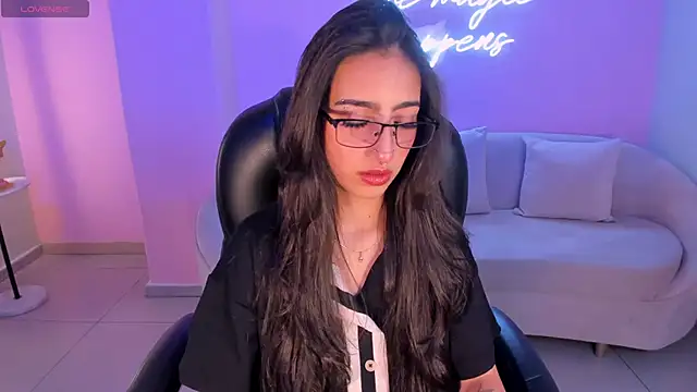 LarisaSmirnov online show from 10-14-25, 03:51