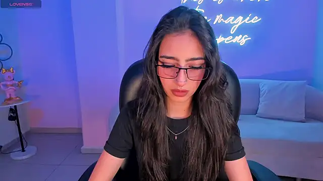 LarisaSmirnov online show from 10-17-25, 04:38