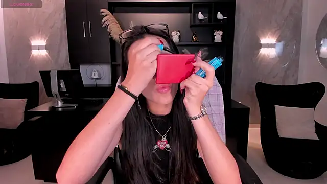 Snapshot of LarisaSmirnov chatting on 01-16-26, 04:16 LarisaSmirnov online show from 01-16-26, 04:16