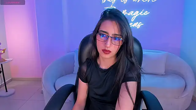 LarisaSmirnov online show from 10-15-25, 04:33