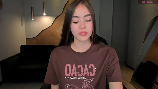 MaiaCollins online show from 10-27-25, 06:20