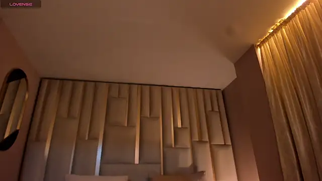 MaiaCollins online show from 09-20-25, 06:24