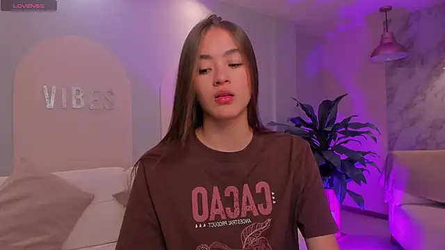 MaiaCollins online show from 09-30-25, 06:14