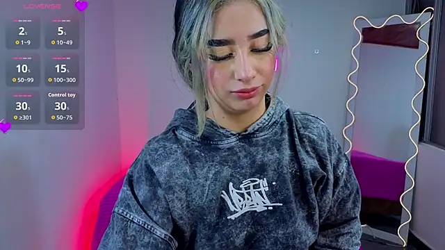 Malory tay1 online show from 11-06-25, 07:07