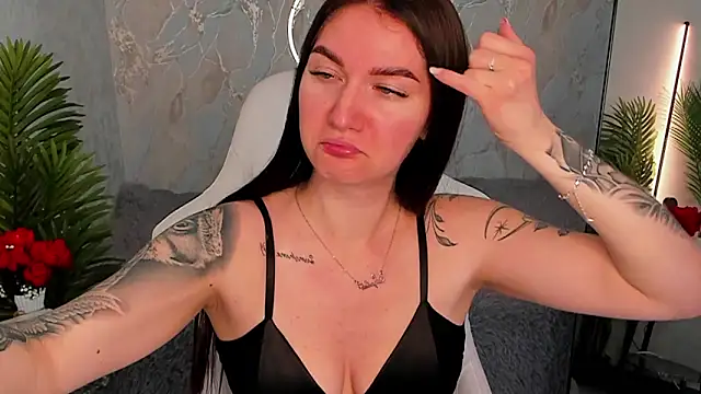Snapshot of babyisperfect chatting on 06-07-26, 01:11 babyisperfect online show from 06-07-26, 01:11