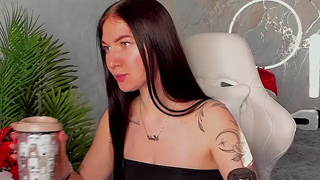 Snapshot of babyisperfect chatting on 02-03-26, 03:48 babyisperfect online show from 02-03-26, 03:48