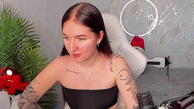 Snapshot of babyisperfect chatting on 02-03-26, 06:22 babyisperfect online show from 02-03-26, 06:22