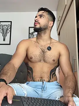 Maximiliano ford online show from 11-13-25, 10:08