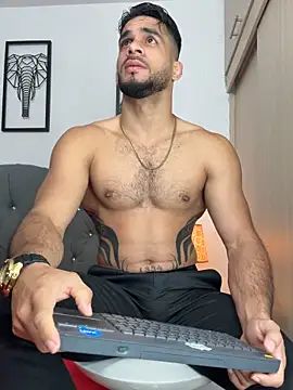 Maximiliano ford online show from 10-05-25, 10:39