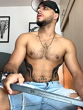 Maximiliano ford online show from 10-11-25, 10:38