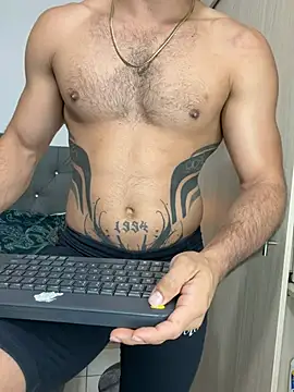 Snapshot of Maximiliano_ford chatting on 05-07-26, 10:29 Maximiliano ford online show from 05-07-26, 10:29