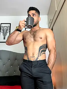 Maximiliano ford online show from 10-24-25, 10:14