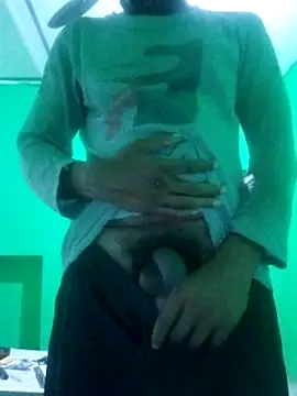 Snapshot of Treeskothik chatting on 03-14-25, 01:13 Treeskothik online show from 03-14-25, 01:13