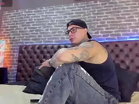 Max Stron111 online show from 01-13-26, 01:59