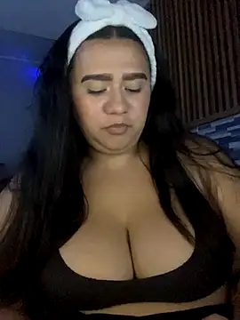 Vaiolet 2222 online show from 10-30-25, 07:06