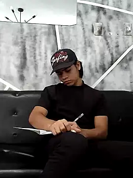 Mao mdn online show from 03-21-25, 01:24