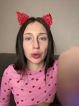 MiaaLoveeee online show from 03-18-25, 10:15