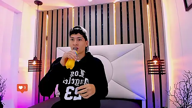 Jhojan twink online show from 11-08-25, 12:31