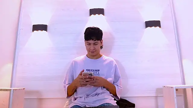 Jhojan twink online show from 12-01-25, 01:23