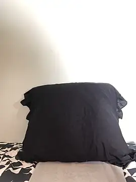 Snapshot of Miss__Mandy chatting on 02-05-26, 10:05 Miss Mandy online show from 02-05-26, 10:05