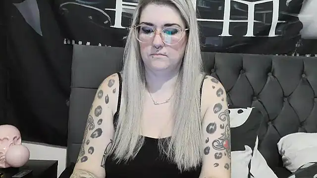 Sizzling Indie36 online show from 12-16-25, 10:47