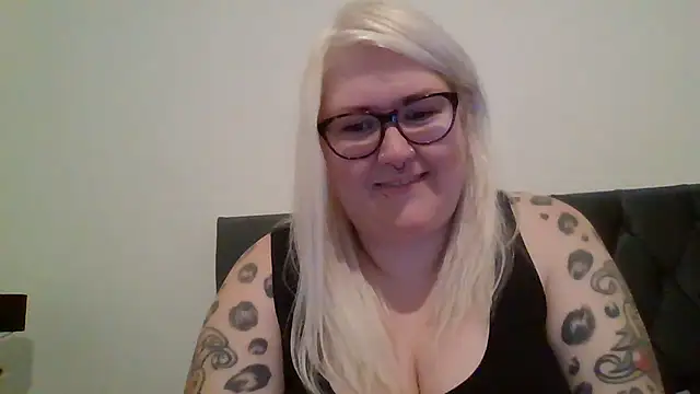Sizzling Indie36 online show from 03-18-25, 10:15