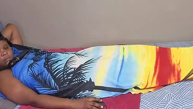 spicybootie online show from 12-22-25, 06:35