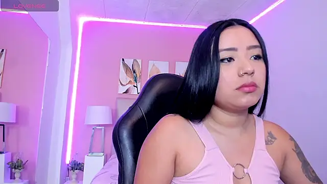 Molly h0t online show from 04-15-26, 01:48