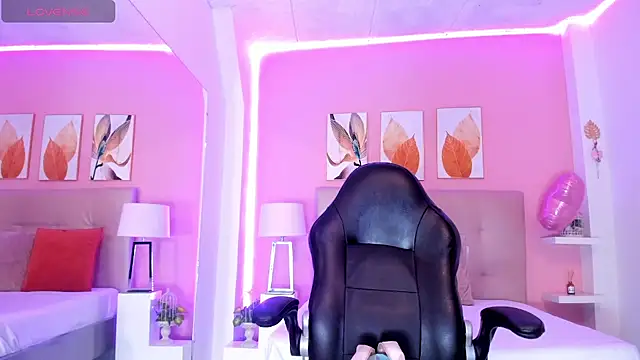 Molly h0t online show from 03-26-26, 12:47