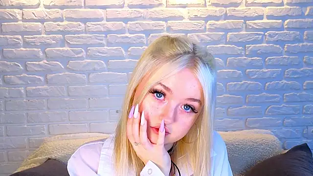 minigirl online show from 03-21-25, 07:11