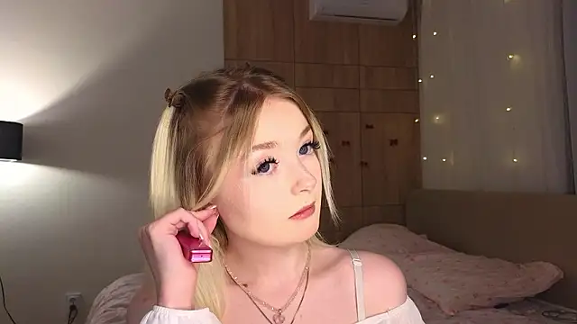 minigirl online show from 02-27-26, 04:29