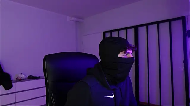 Brad Holloway online show from 11-27-25, 03:12