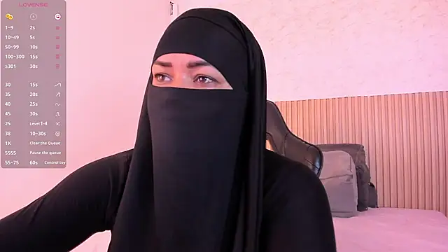 Layla arabelle online show from 07-14-26, 08:37